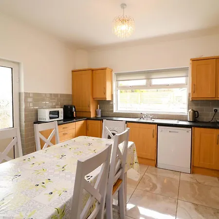 No 1 Wood بيت للعطل كينمير