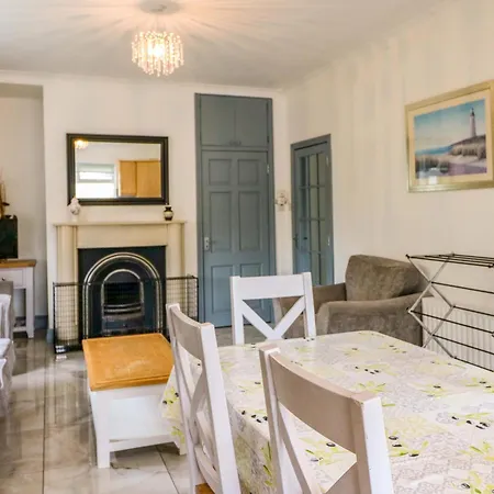 بيت للعطل No 1 Wood *