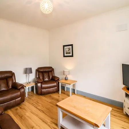 No 1 Wood بيت للعطل كينمير